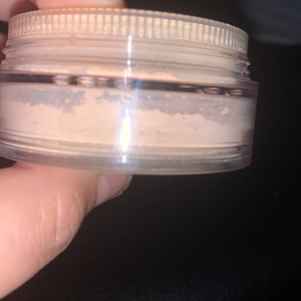 bareMineral’s Makeup Bundle - Picture 9 of 12